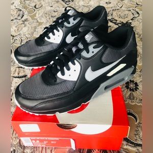 NIB Nike Air Max 90 Size 9.5 Black/Wolf Grey-Dark Grey Original Box Rare Shoe